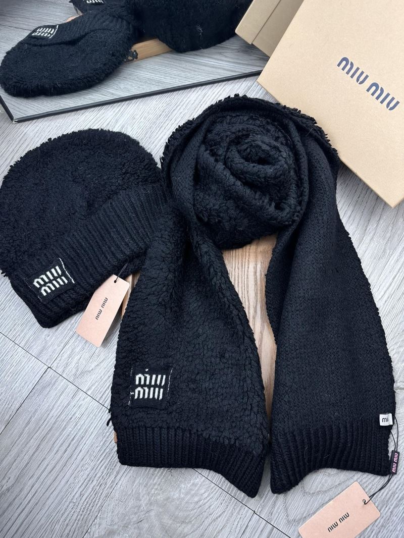 Miu Miu Caps Scarfs